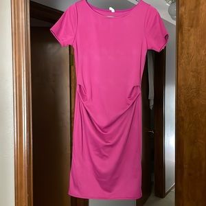 Beautiful mid thigh maternity dress